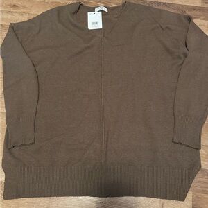Remington V-Neck Sweater in Deep Brown